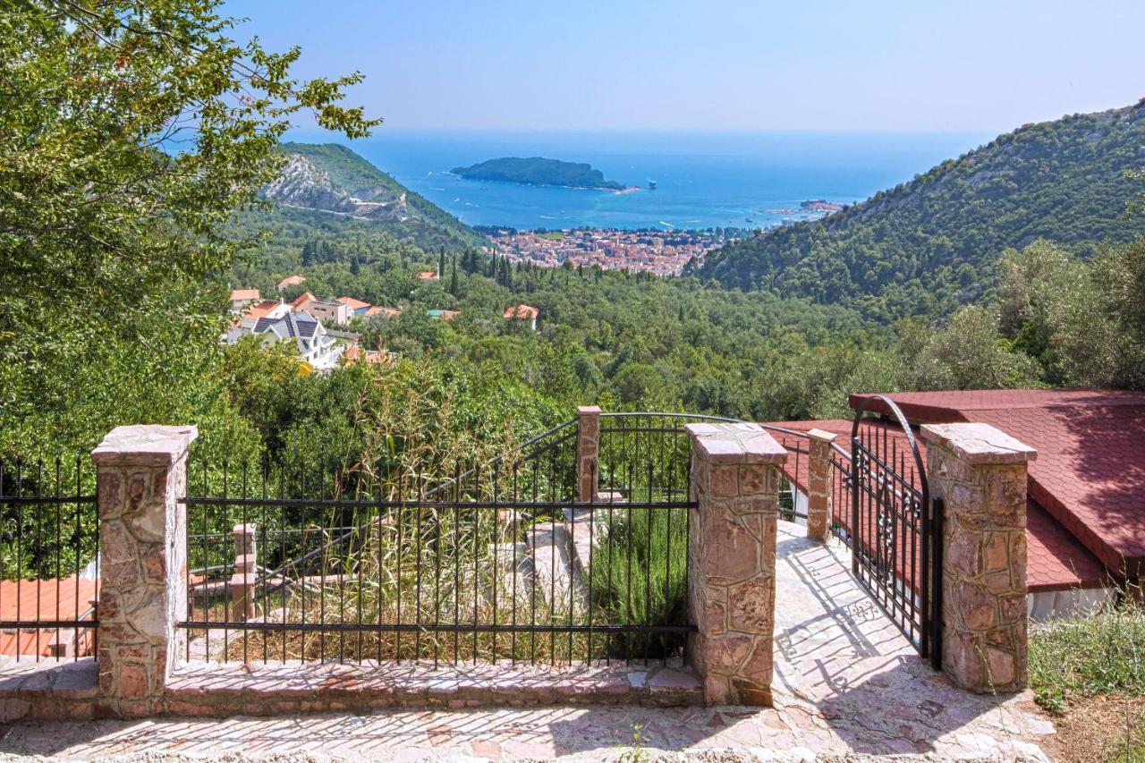 Holiday Home La Musica Budva Exteriör bild